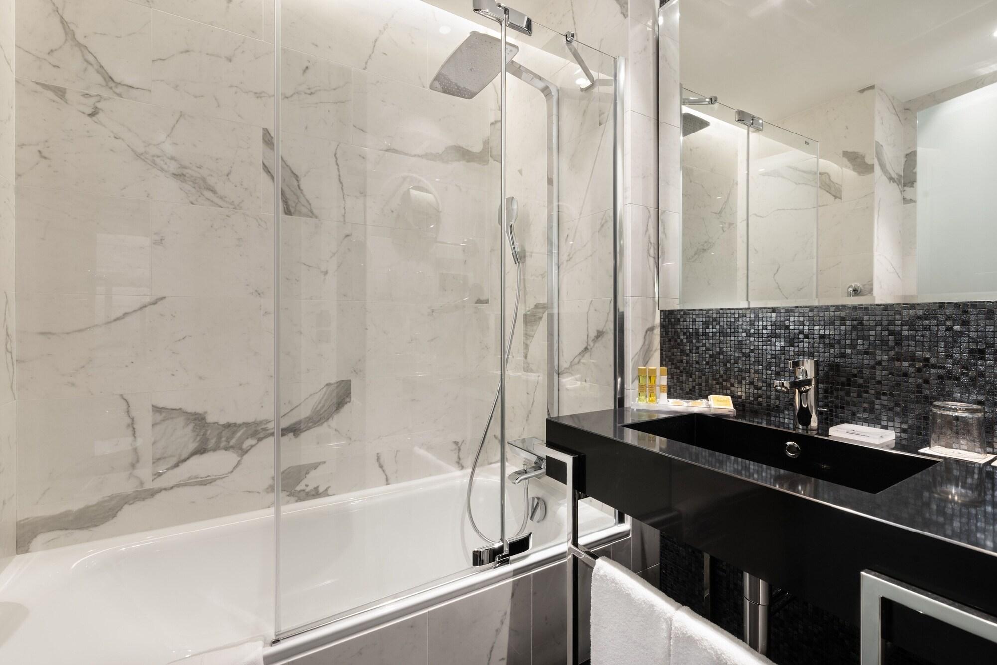 Aurea Legends By Eurostars Hotel Company Praag Buitenkant foto