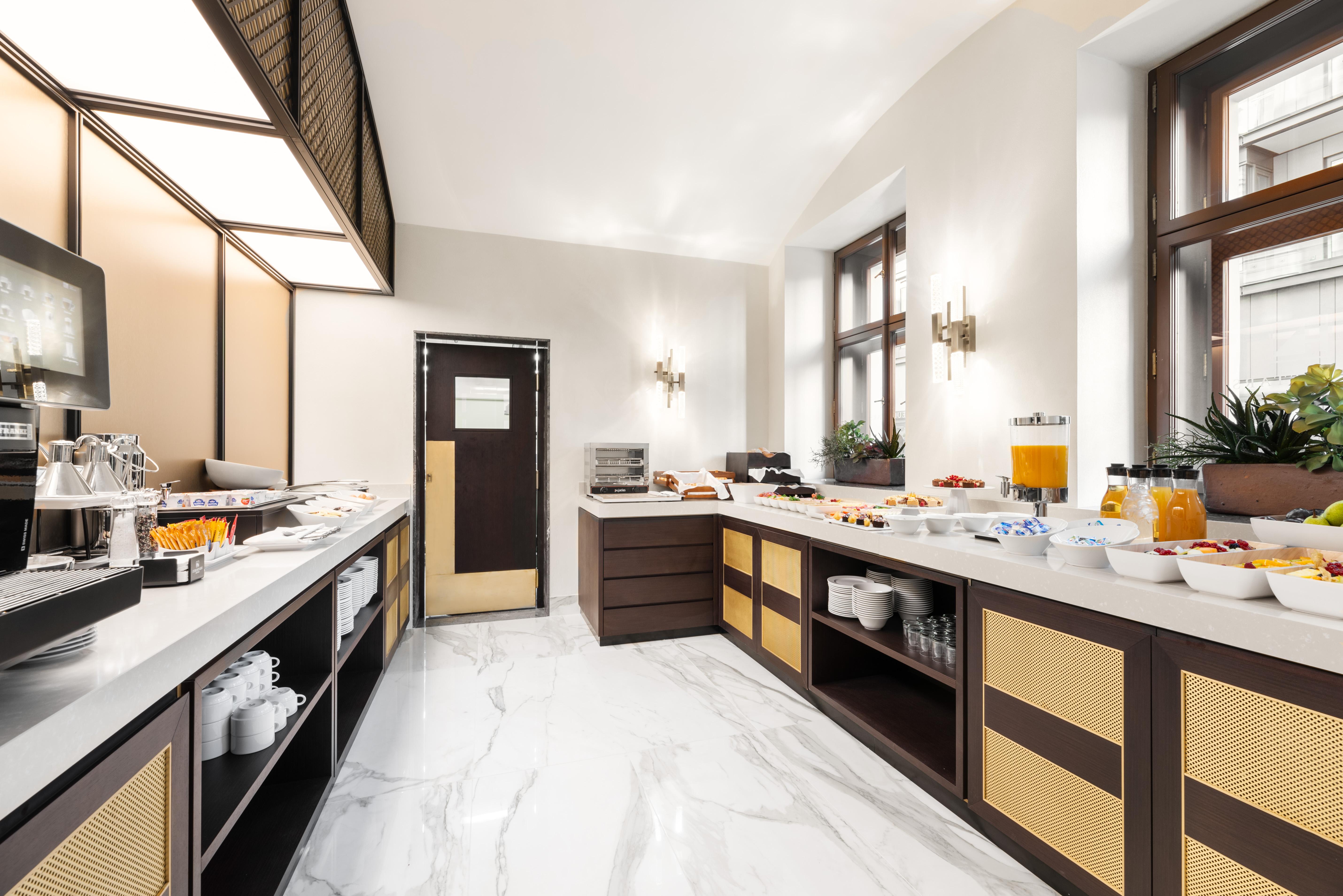 Aurea Legends By Eurostars Hotel Company Praag Buitenkant foto