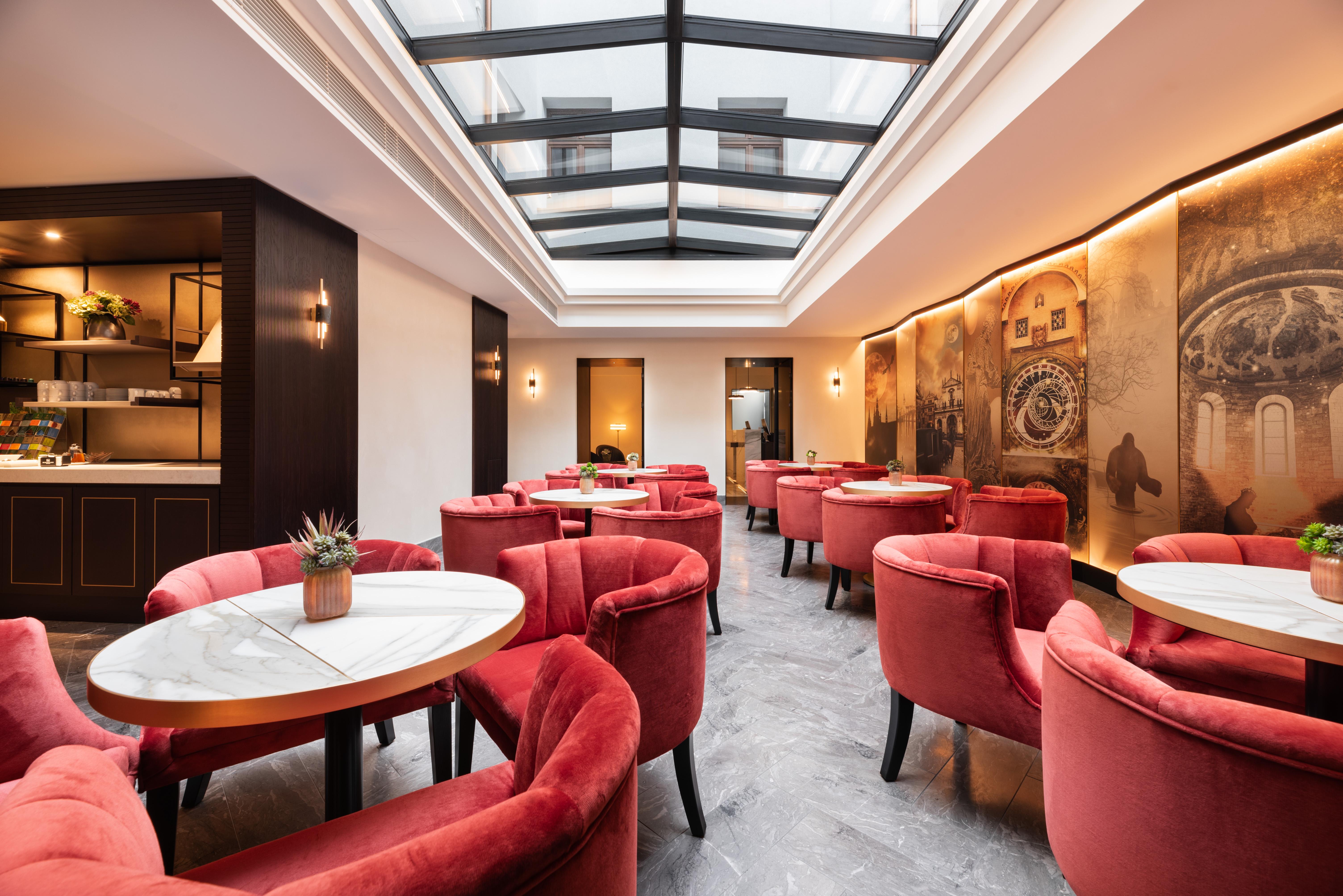 Aurea Legends By Eurostars Hotel Company Praag Buitenkant foto