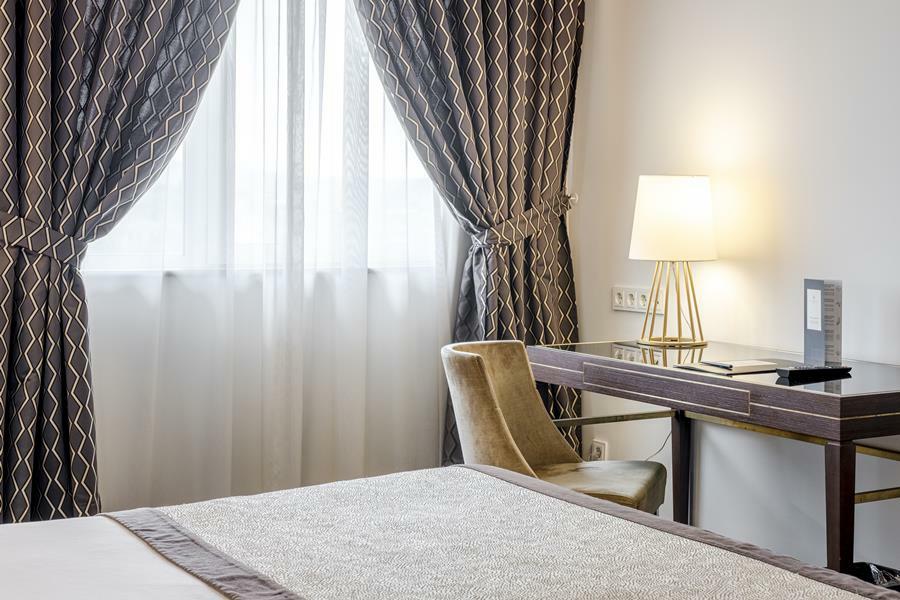 Aurea Legends By Eurostars Hotel Company Praag Buitenkant foto