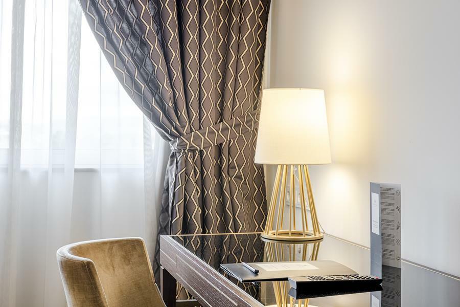 Aurea Legends By Eurostars Hotel Company Praag Buitenkant foto