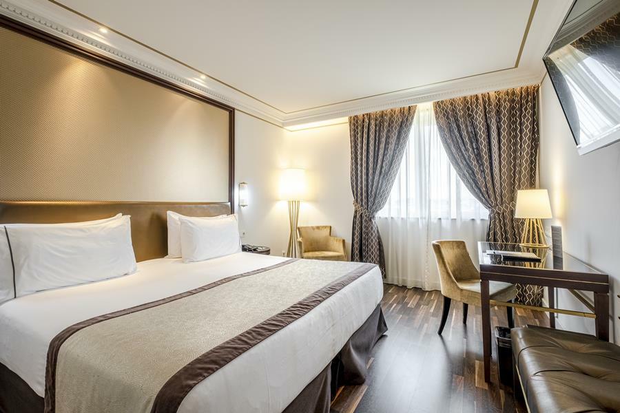 Aurea Legends By Eurostars Hotel Company Praag Buitenkant foto